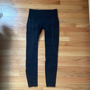 Size 4 black lululemon leggings
